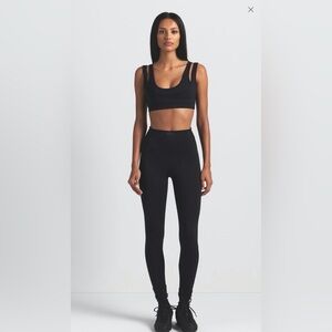 NWT NIKE SKIMS MATTE V-PANEL LEGGING 26 INCH SIZE XL